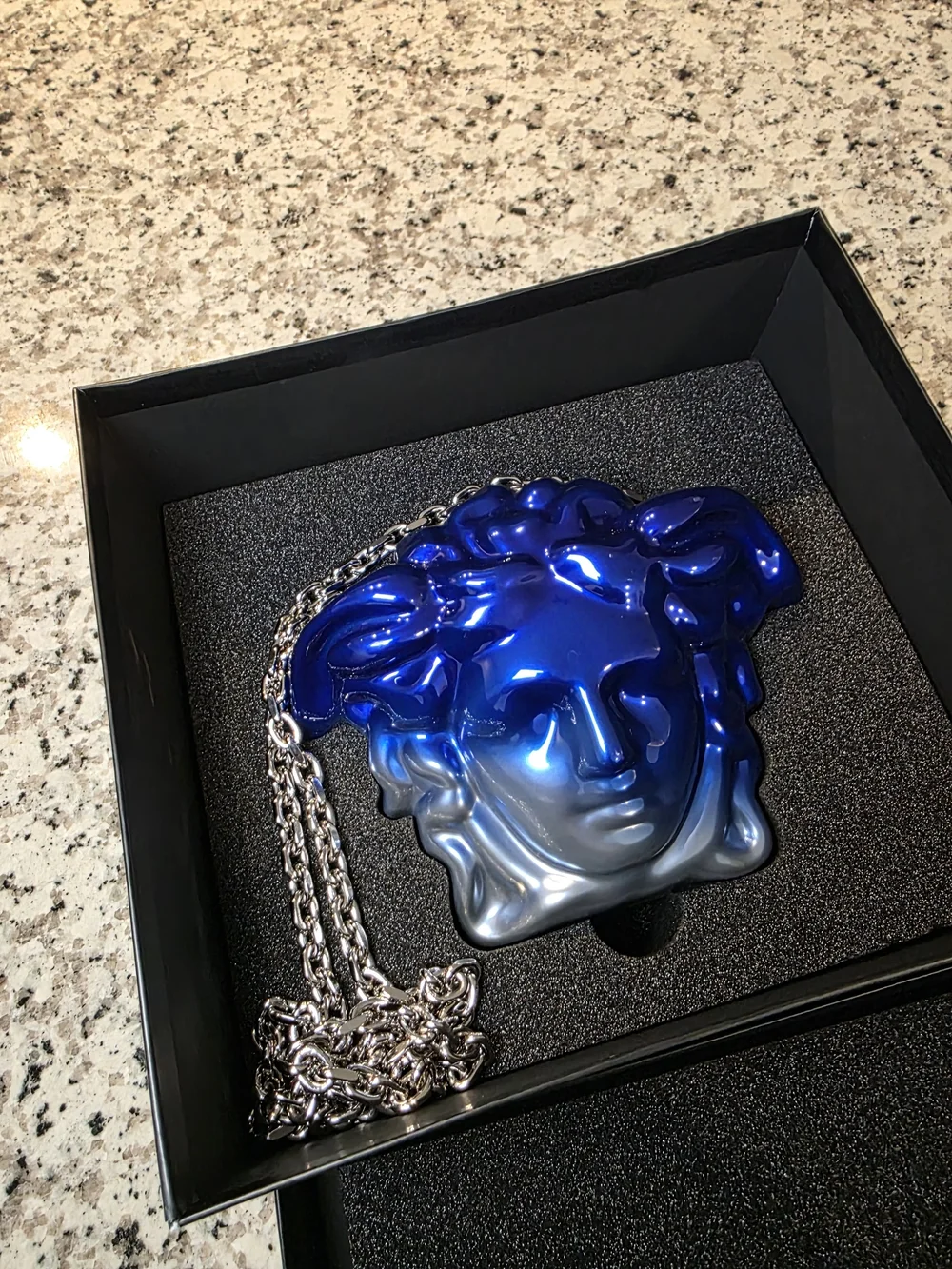 Blue-to-Silver Gradient Medusa Head Crossbody Bag with Chain